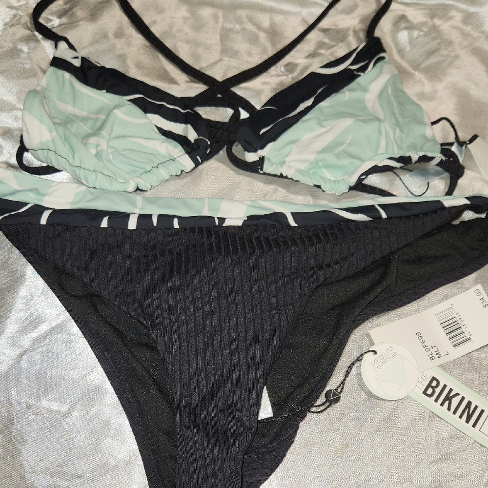 🎀The Bikini Lab Black and Green Strappy Bikini Reversible